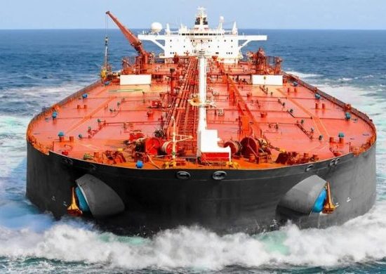 Kuwait Pakistani ships fuel supply