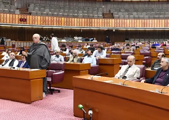 Members of the National Assembly of Pakistan seated during the Budget 2026–27 session as Finance Minister Muhammad Aurangzeb presents the federal budget in Parliament.